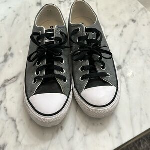 Converse leather gray Chuck Taylor’s size 5.5 Men’s 7.5 women’s black white gray